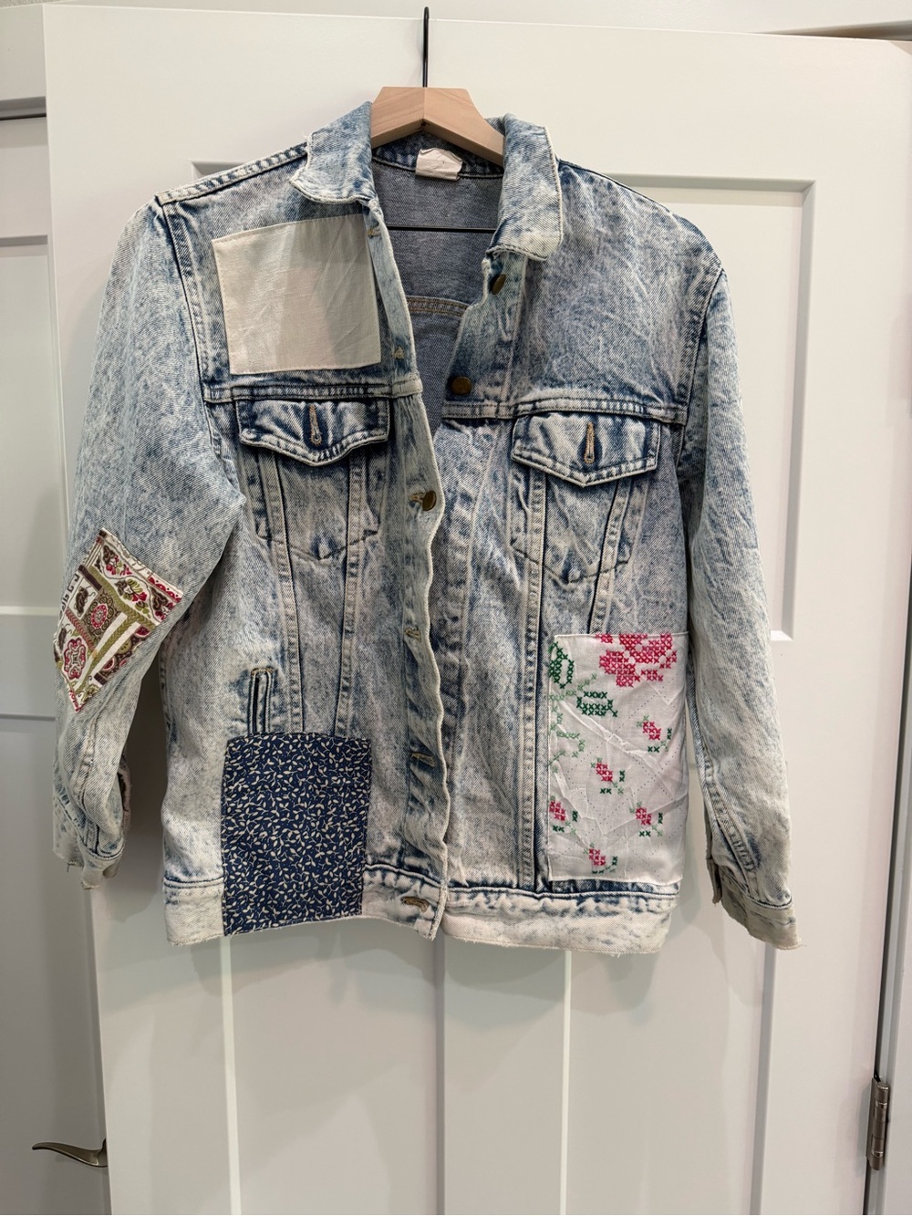 Vintage Cascade Blues Embroidered Jean Jacket